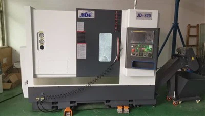 Kleine CNC-Drehmaschine